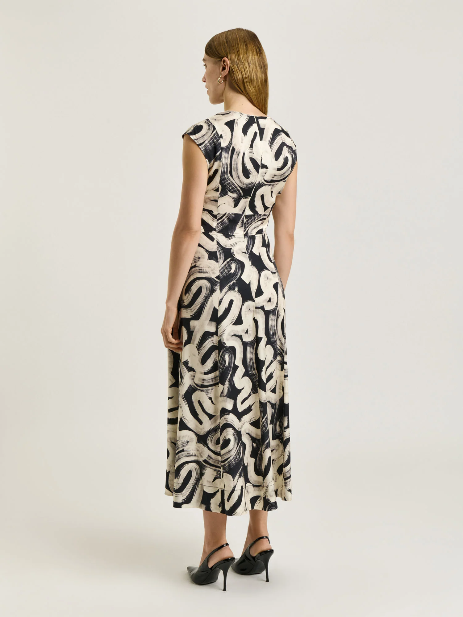 BLACK ABSTRACT BRUSH MIDI DRESS - Image 3