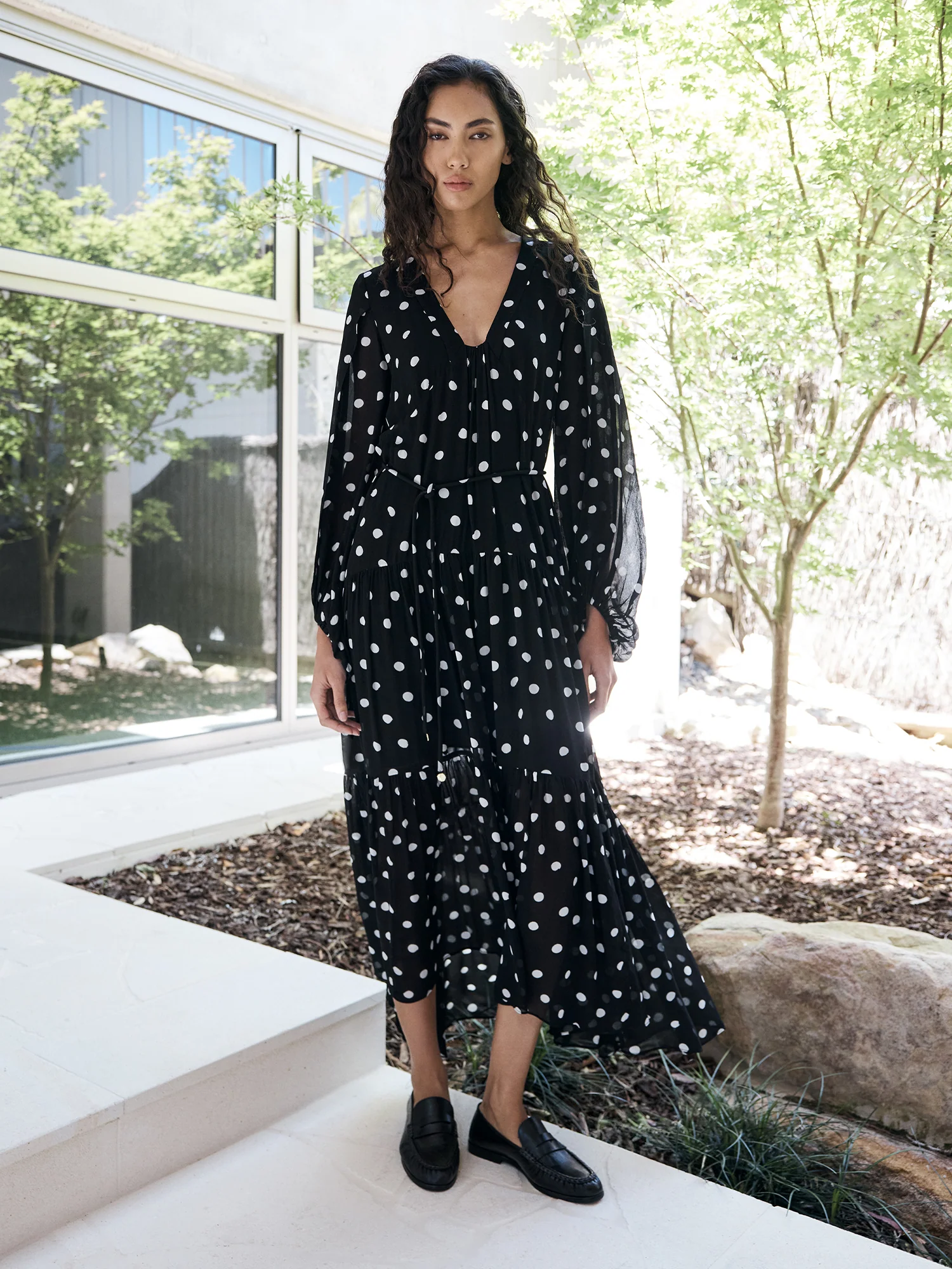 BLACK PAINTERLY SPOT GEORGETTE MIDI DRESS - Image 5