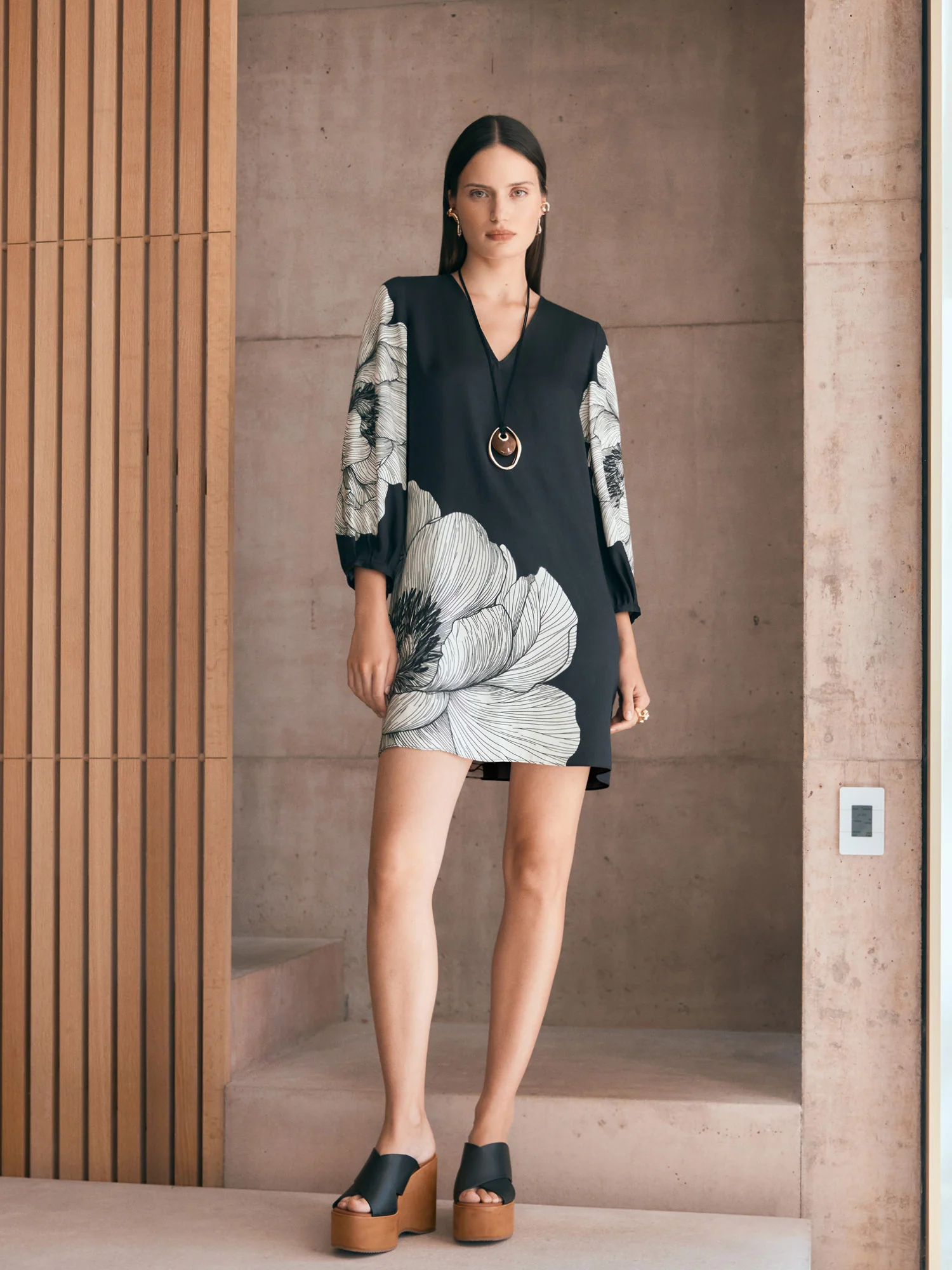 BLACK POPPY TWILL BLOUSON SLEEVE SHIFT DRESS - Image 5
