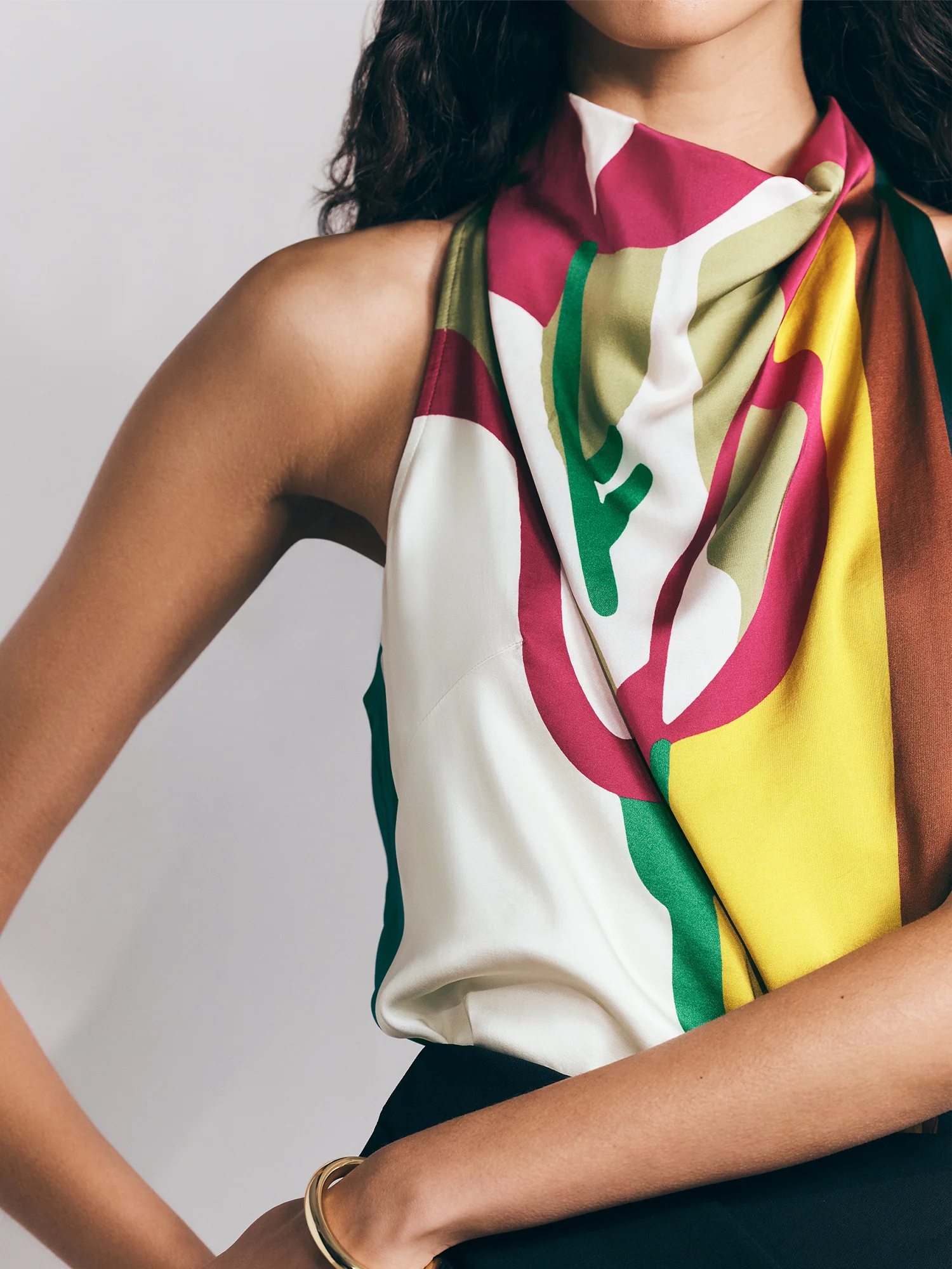 BLOWN UP FLORAL SATIN HALTER TOP - Image 8