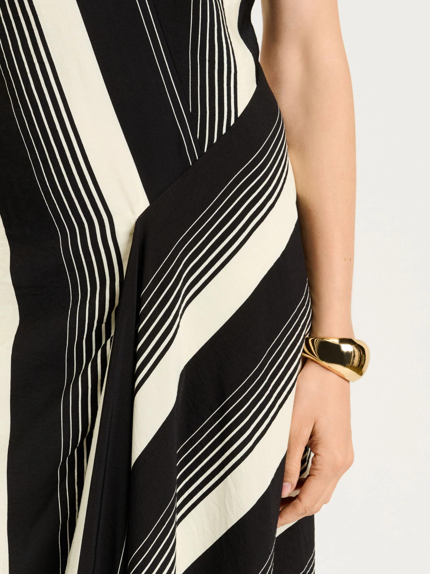 BOLD STRIPE BIAS CUT MIDI DRESS - Image 3