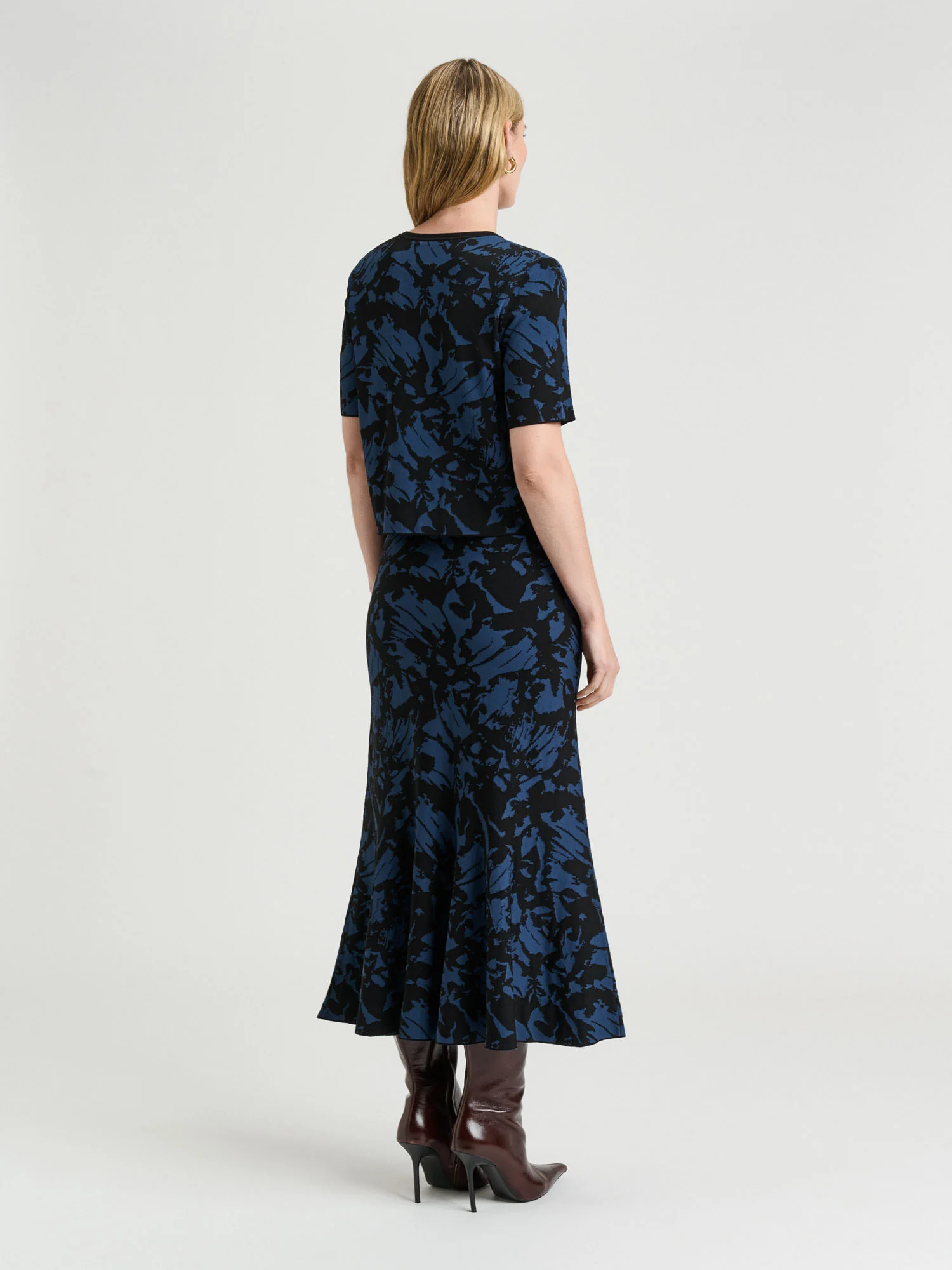 BUTTERFLY JACQUARD KNIT SKIRT - Image 3