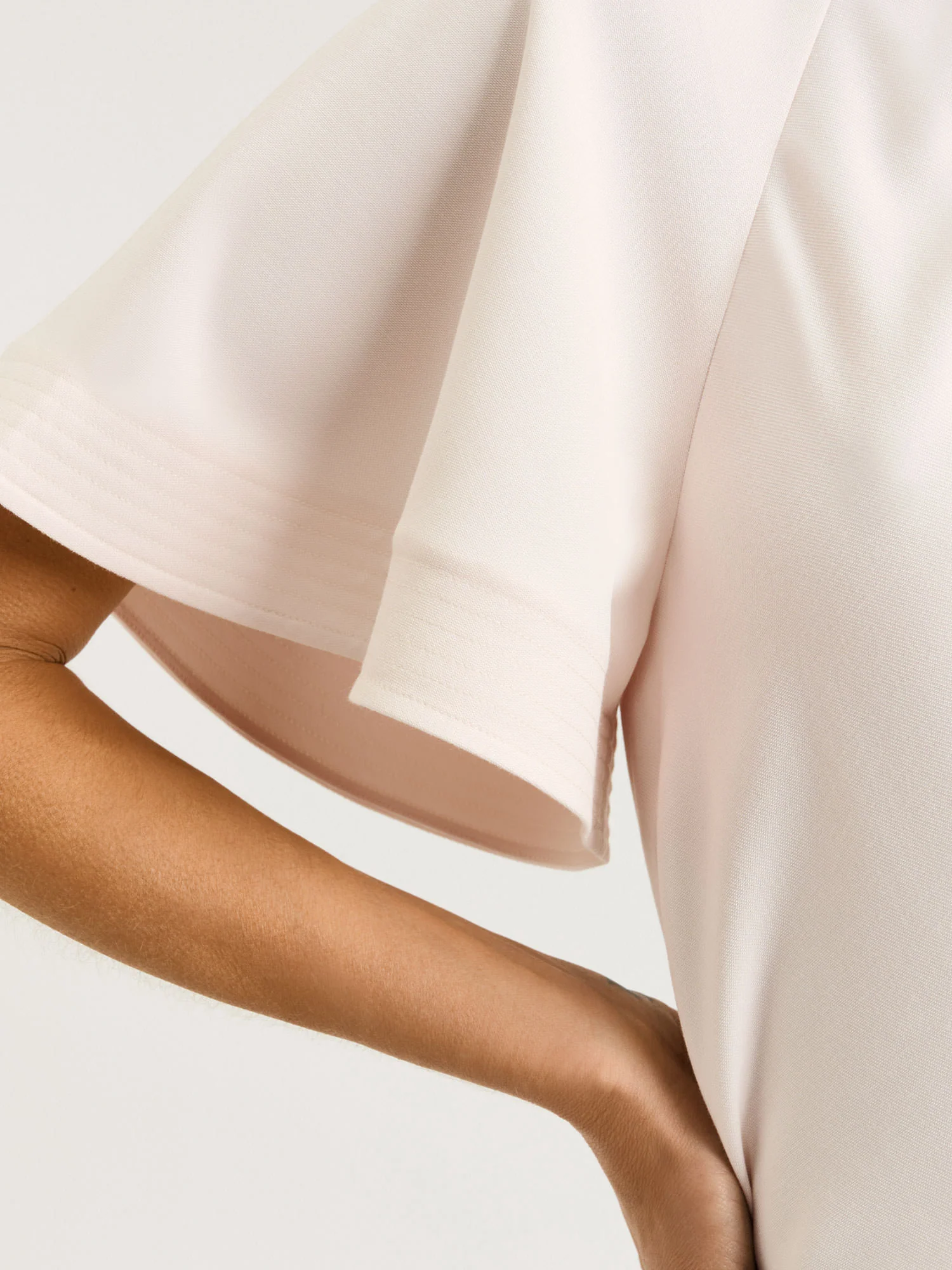 CHAMPAGNE DRAPEY VISCOSE TWILL TUCKED NECK TOP - Image 5