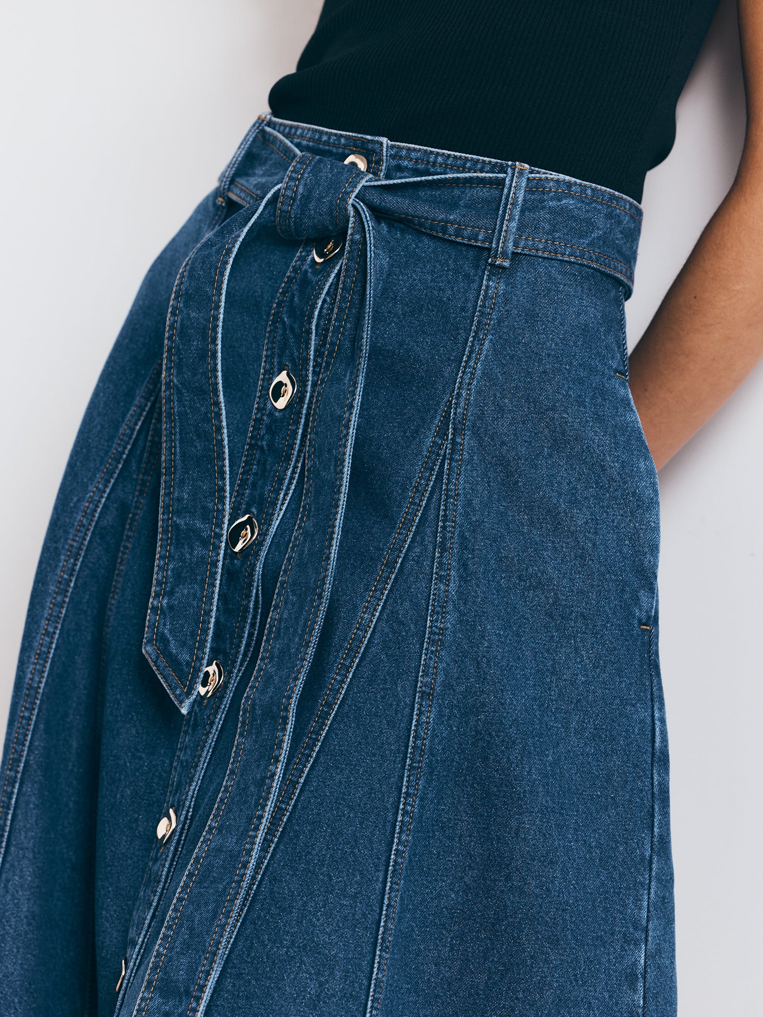COTTON DENIM BELTED MIDI SKIRT - Image 7