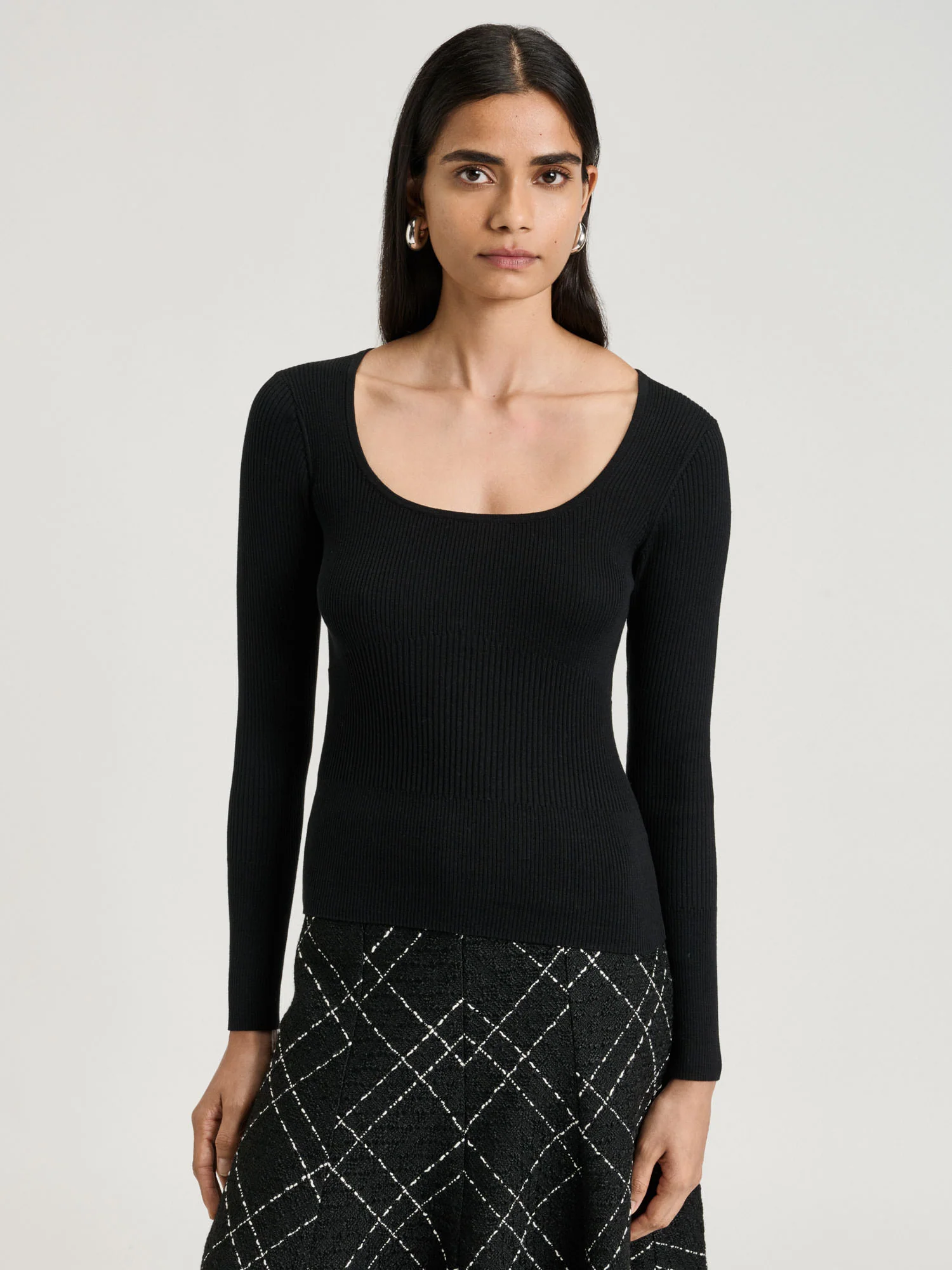 COTTON SILK BLEND SCOOP NECK RIBBED KNIT TOP - Image 4