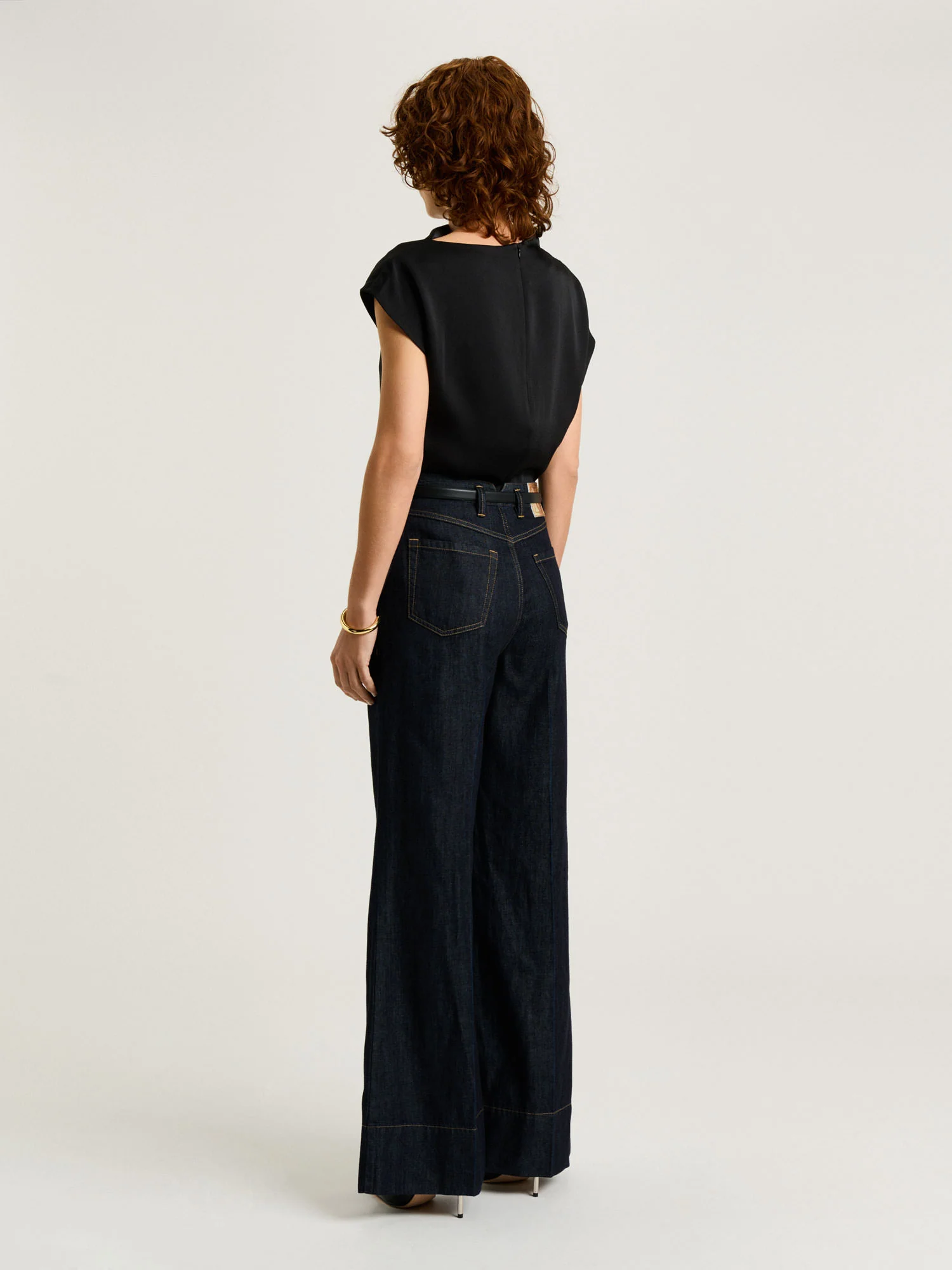 CREPE BACK SATIN DRAPE NECK TOP - Image 2