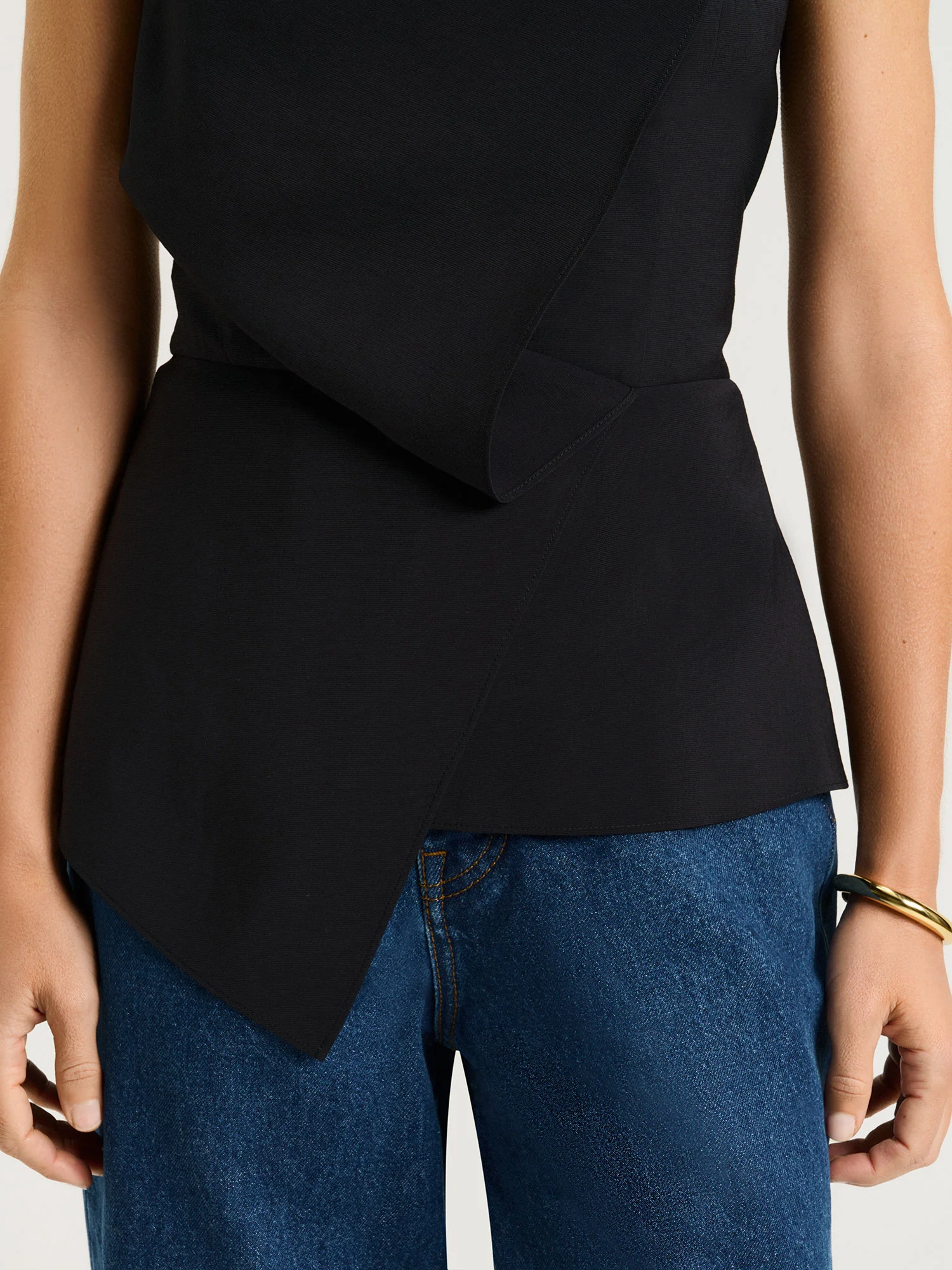 DRAPEY MODAL DRAPED FRONT TOP - Image 9