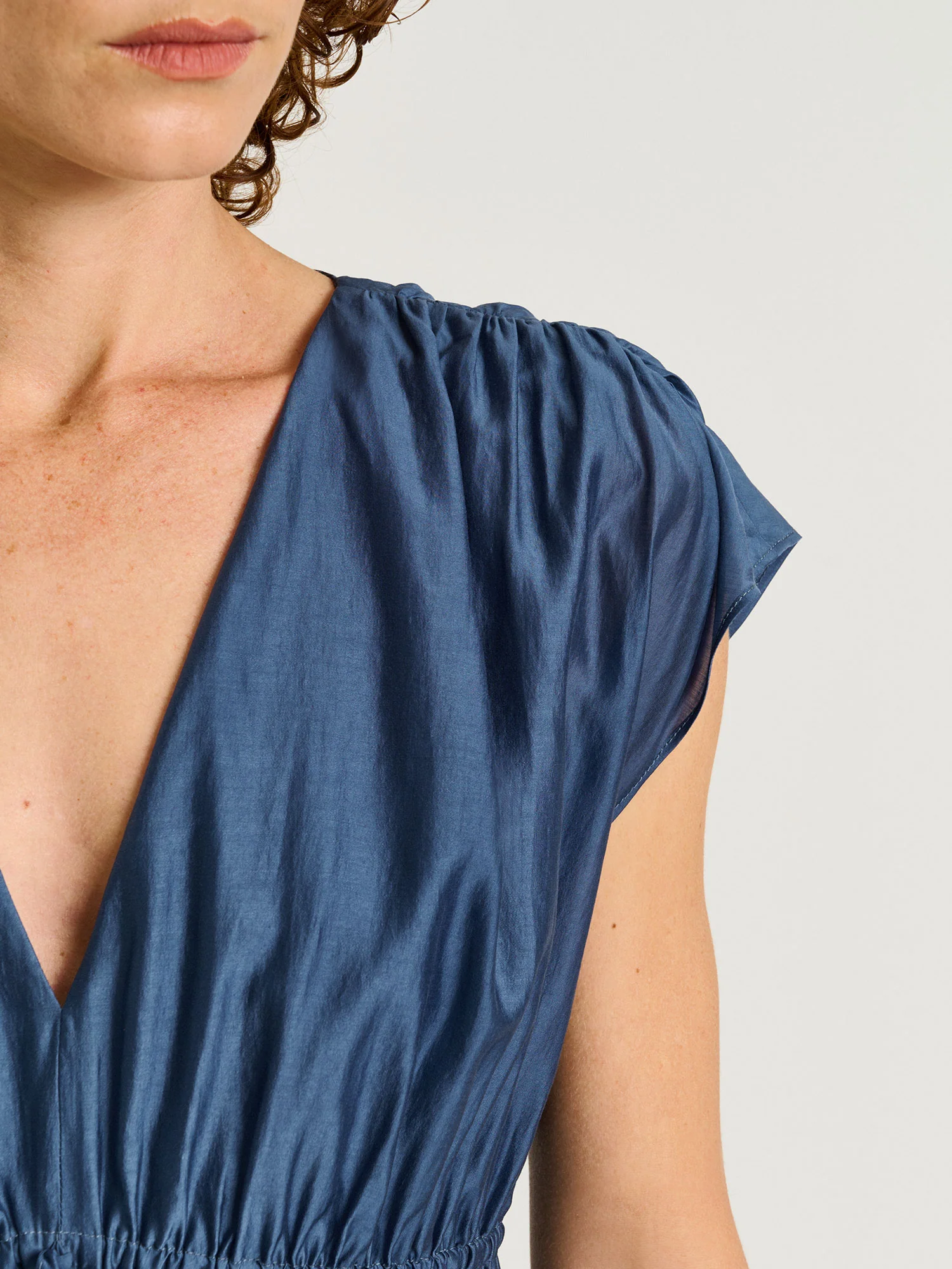 DRAWSTRING WAIST MIDI DRESS - Image 3