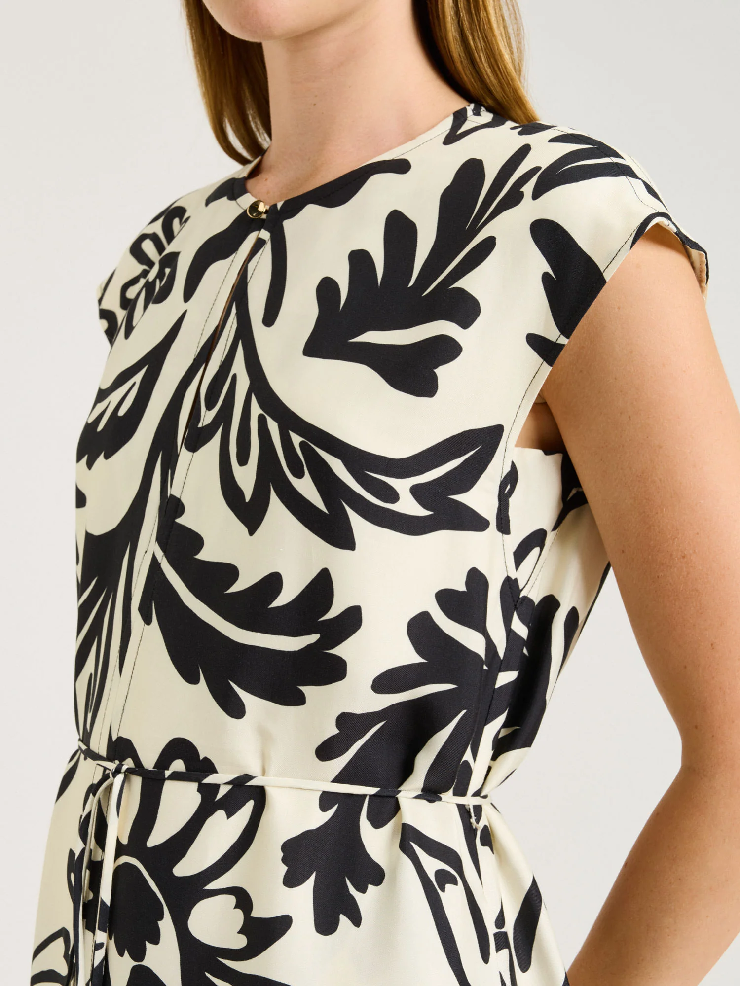 EBONY FILIGREE BORDER MIDI DRESS - Image 3