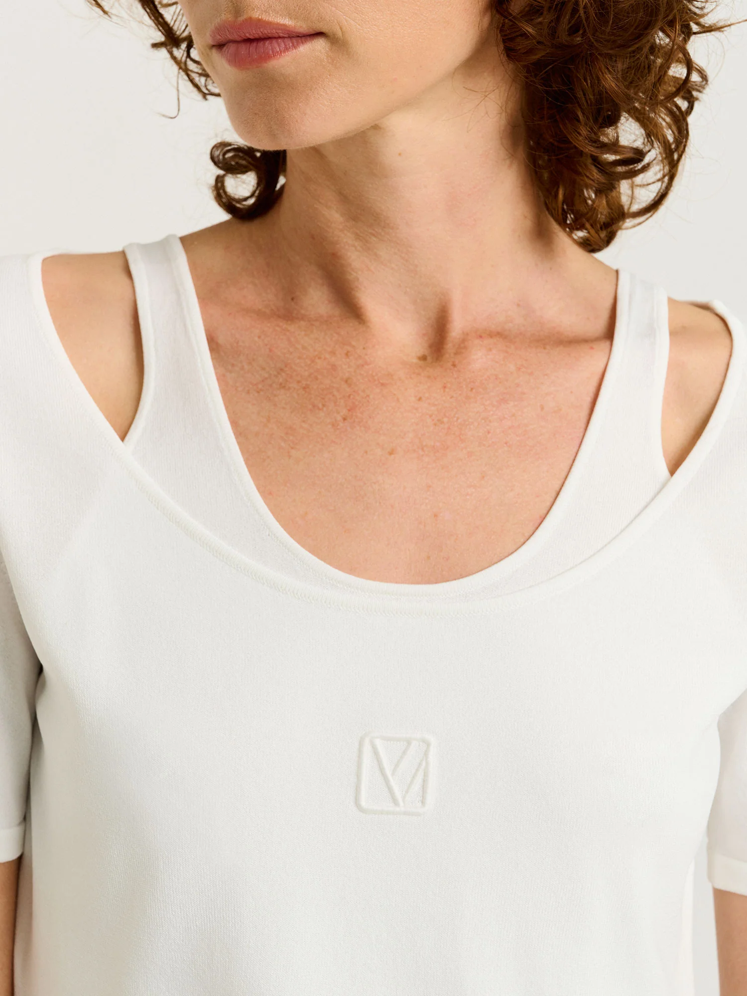 EMBROIDERED MONOGRAM KNIT TEE - Image 3