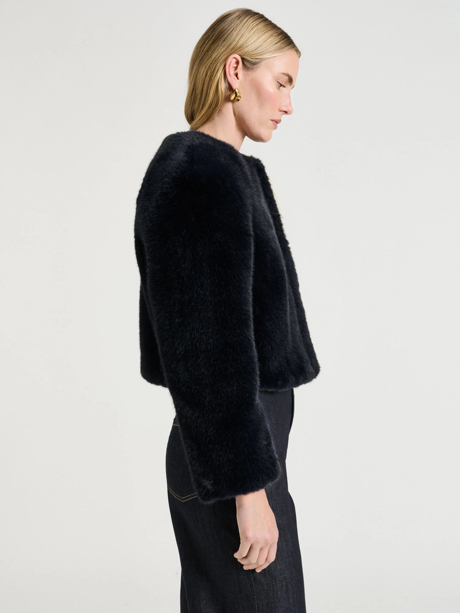 FAUX FUR BOMBER - Image 3