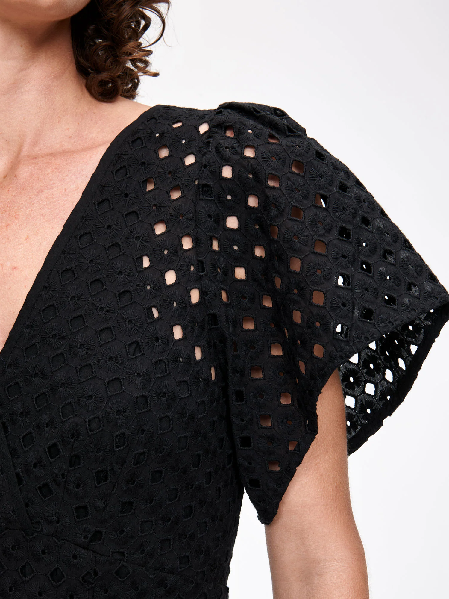 GEOMETRIC BRODERIE MIDI DRESS - Image 4
