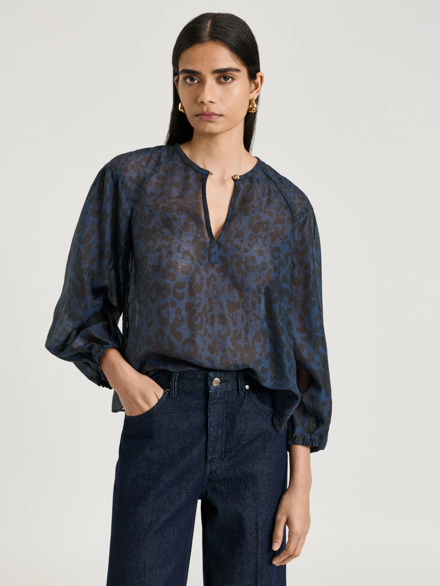 INK LEOPARD HAZE BLOUSON SLEEVE TOP - Image 2