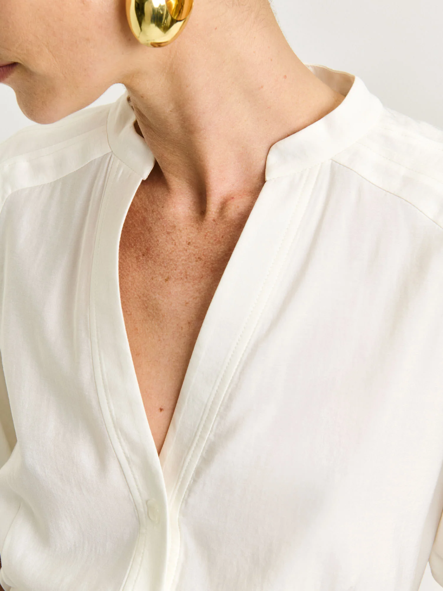 IVORY DRAPEY MODAL BLEND BLOUSON SLEEVE SHIRT - Image 3