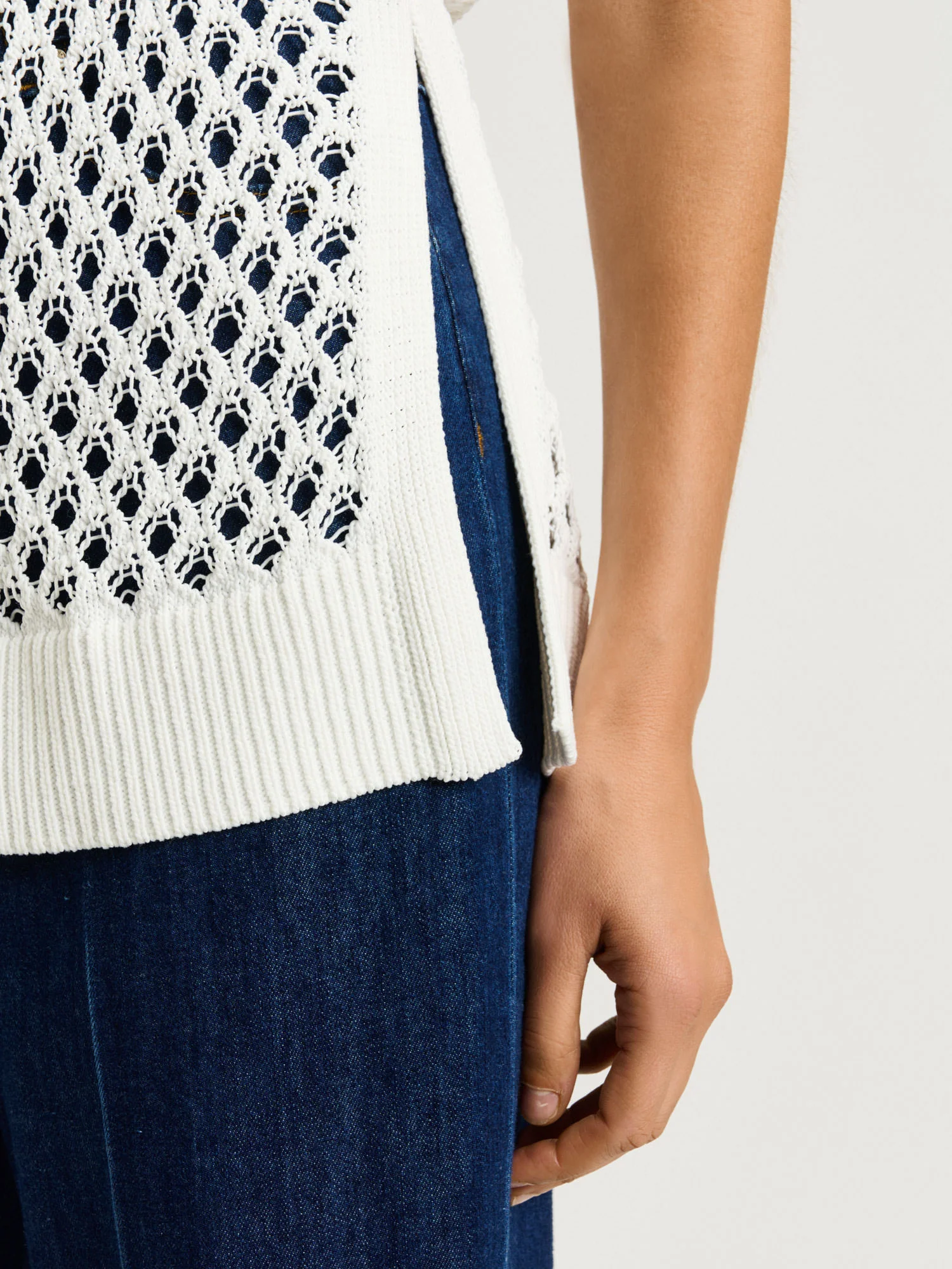 IVORY OVERSIZED CROCHET KNIT TUNIC - Image 4