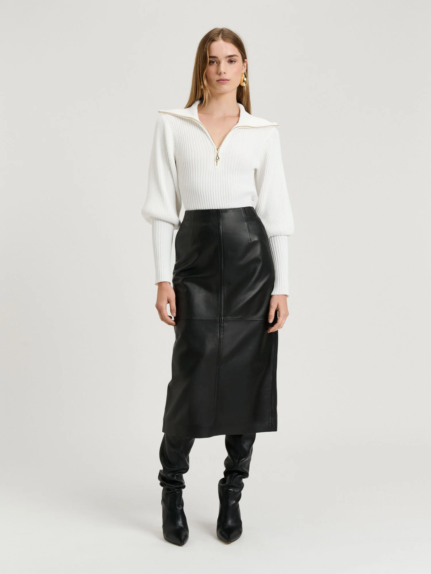 LEATHER PENCIL SKIRT - Image 9