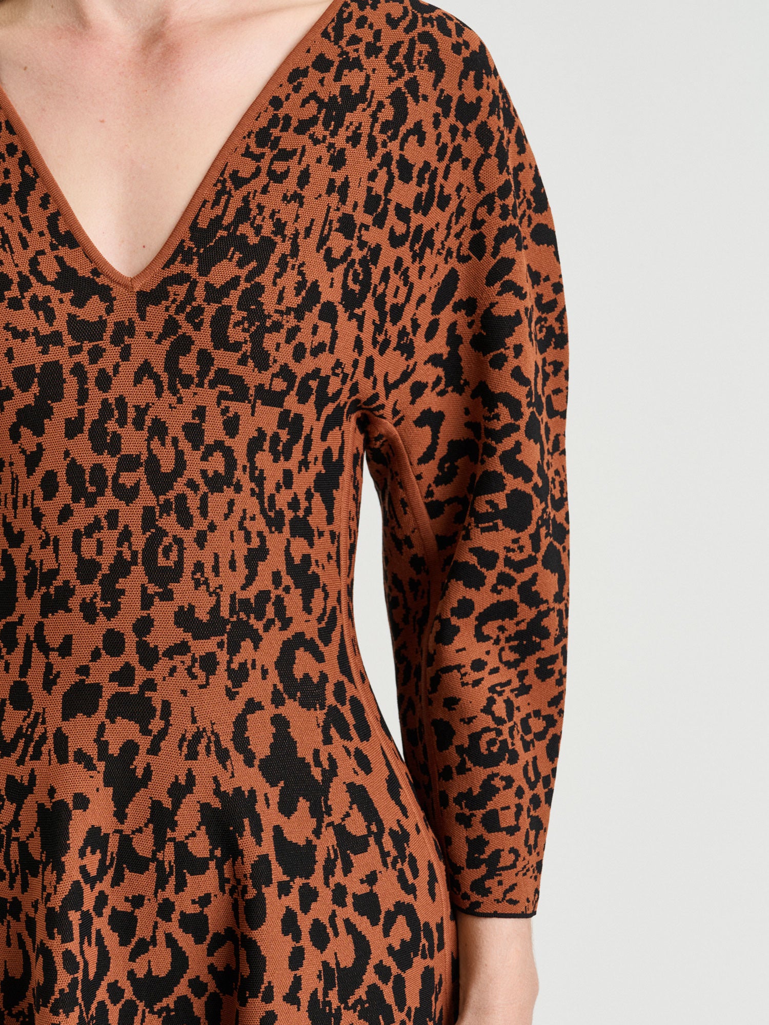 LEOPARD JACQUARD KNIT MINI DRESS - Image 3