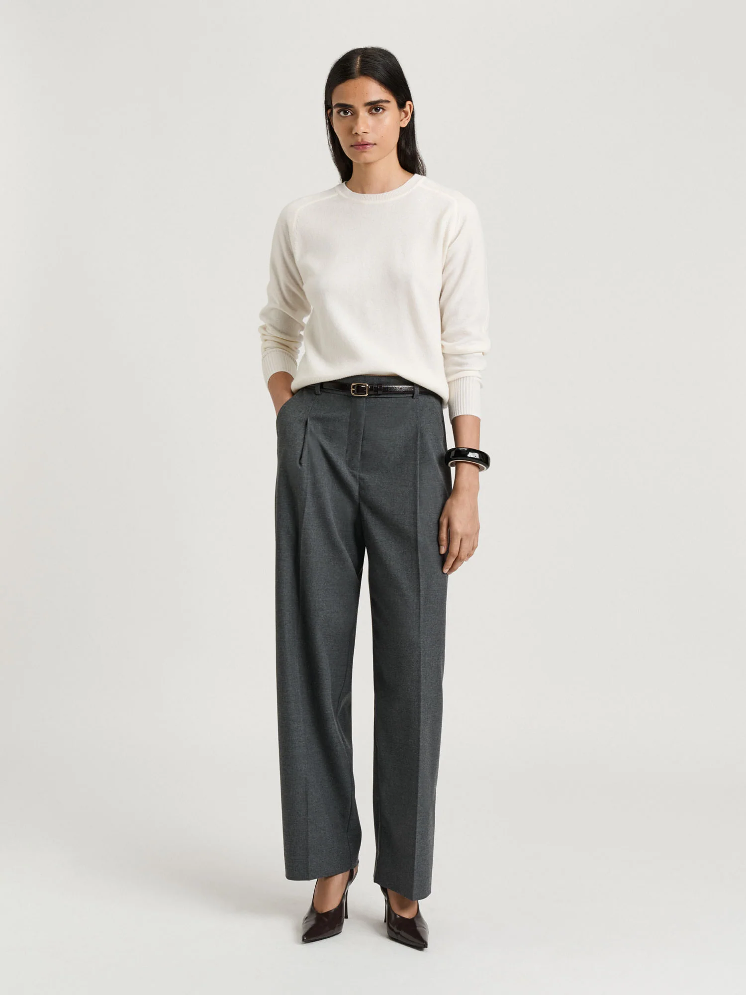 MELANGE SUITING TUCKED STRAIGHT LEG PANT