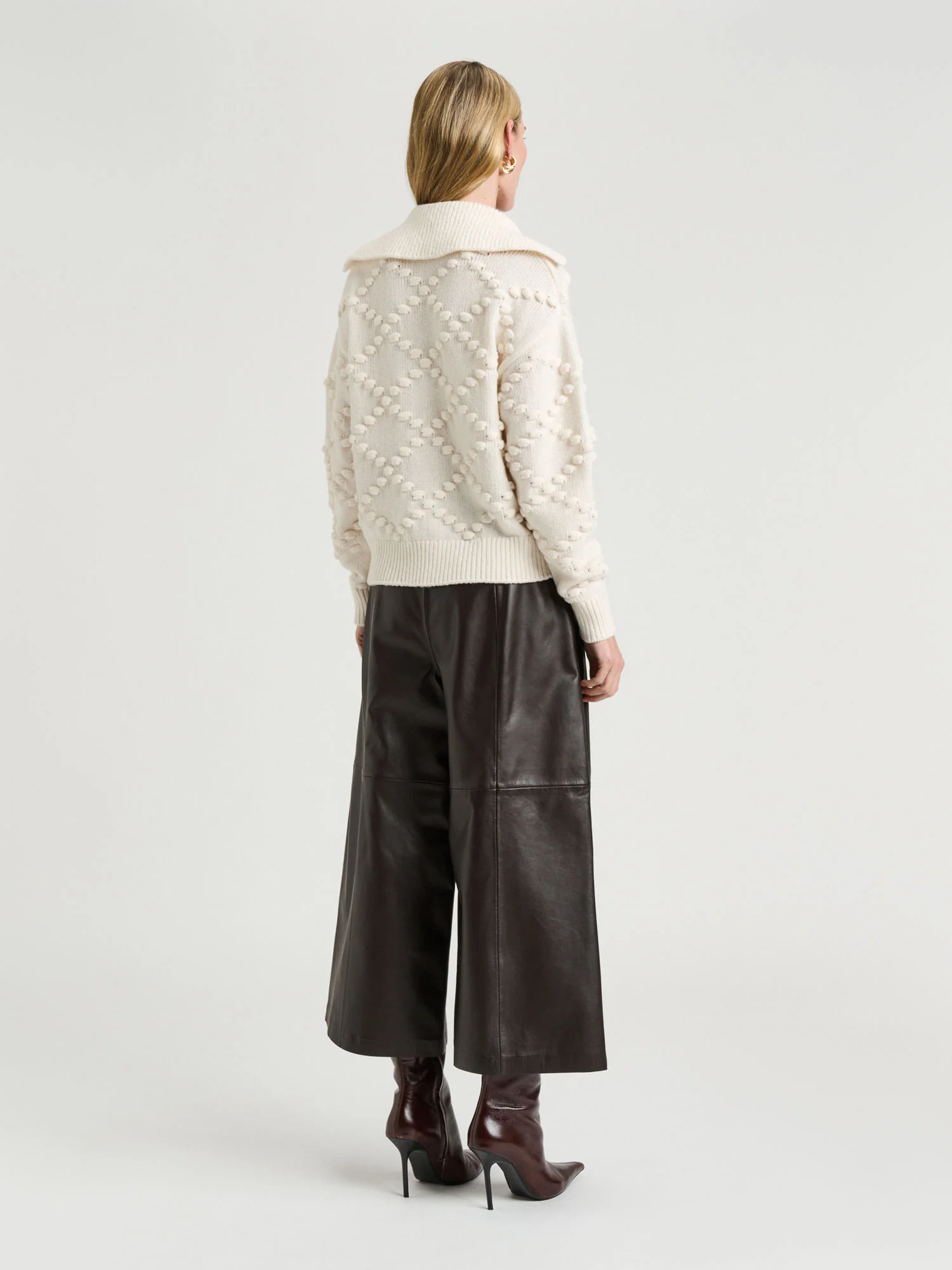 MERINO CHUNKY BOBBLE COLLARED SWEATER - Image 4