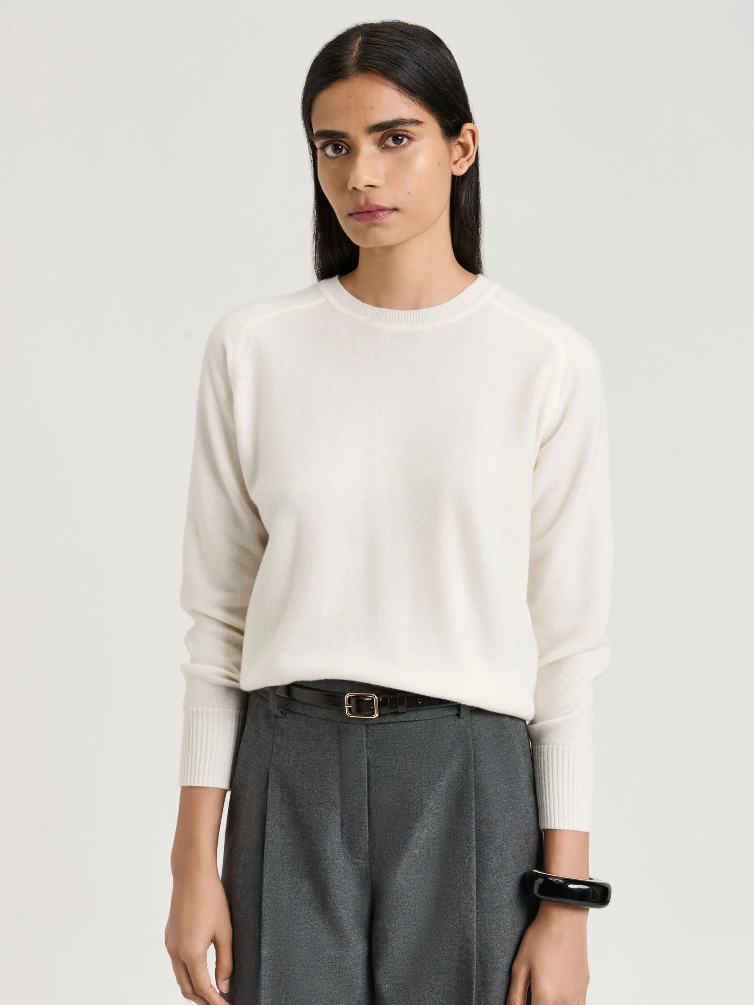 MERINO CREW NECK SWEATER