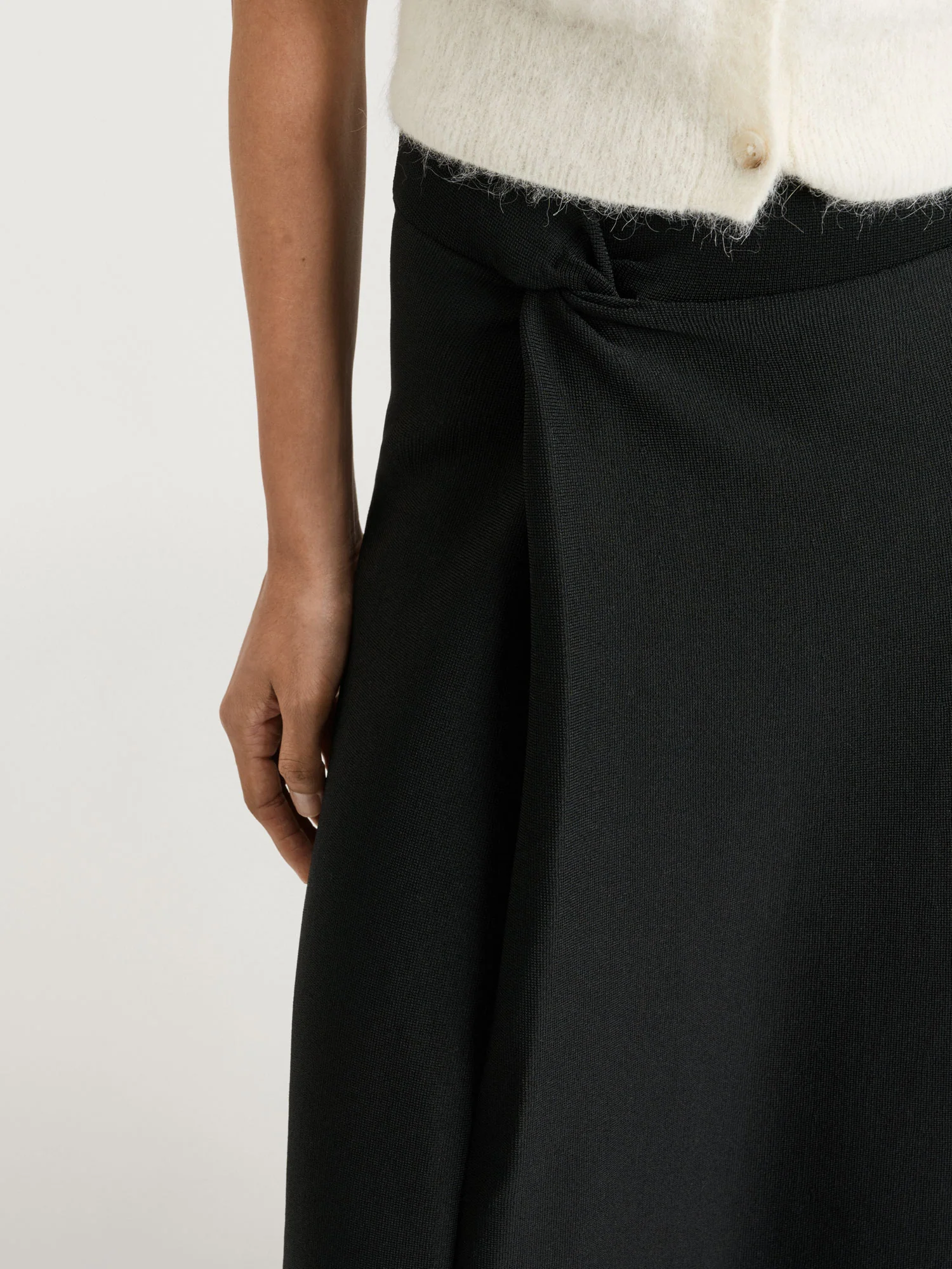 MILANO TWIST FRONT SKIRT - Image 3