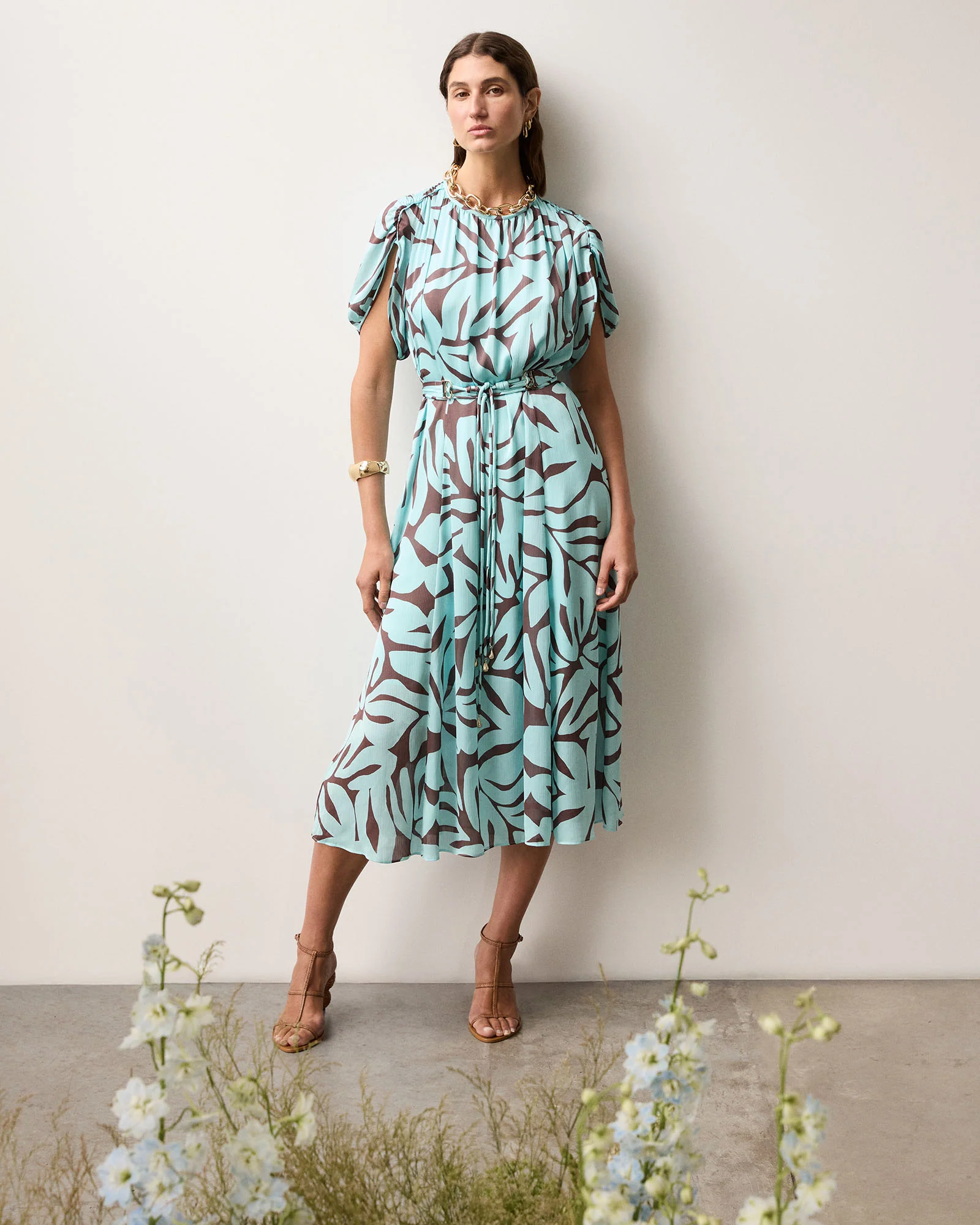 MINT FOLIAGE GEORGETTE GATHERED SLEEVE MIDI DRESS - Image 7