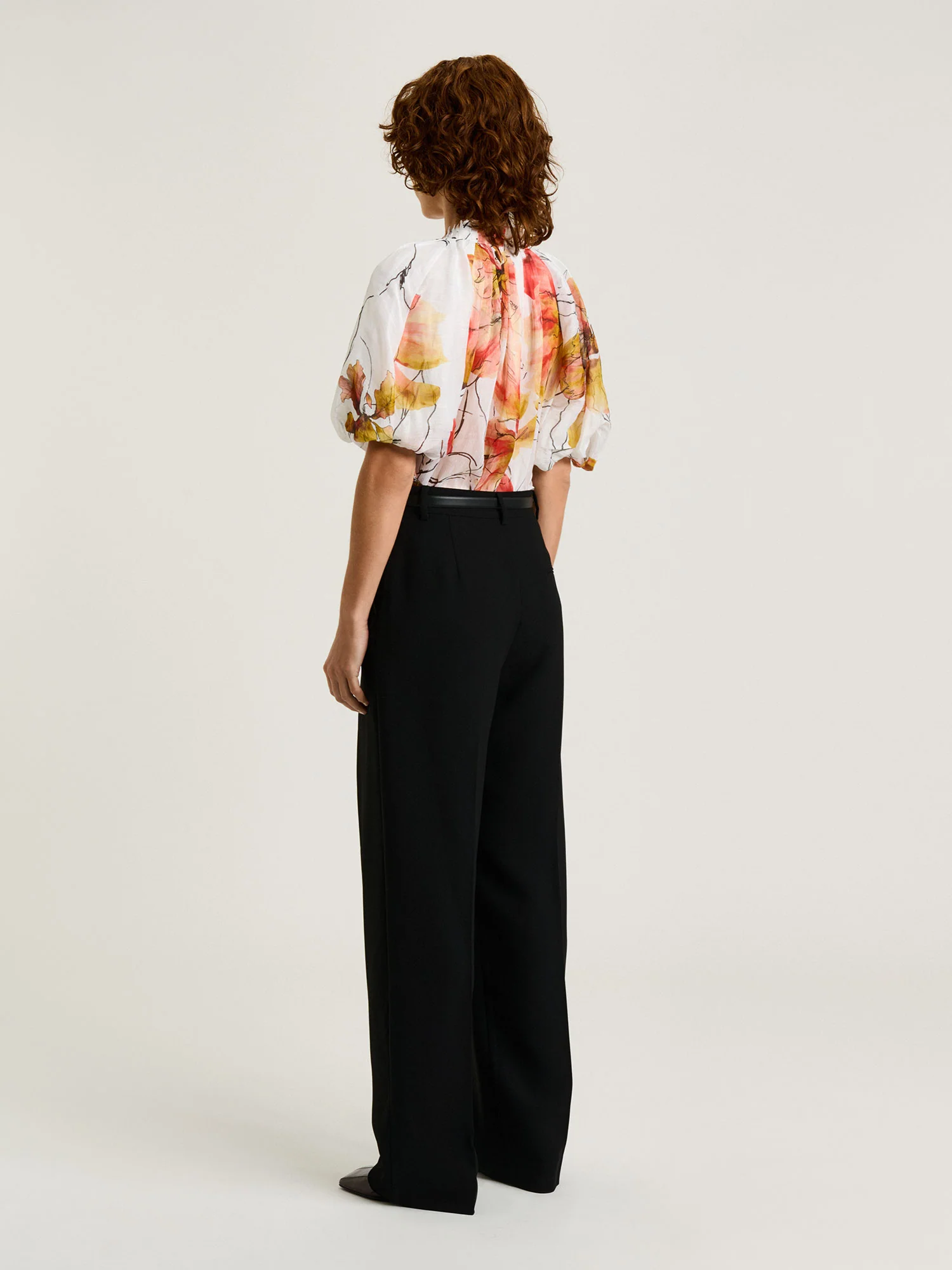 PAINTED FLORAL LINEN SILK BLOUSON SLEEVE TOP - Image 4