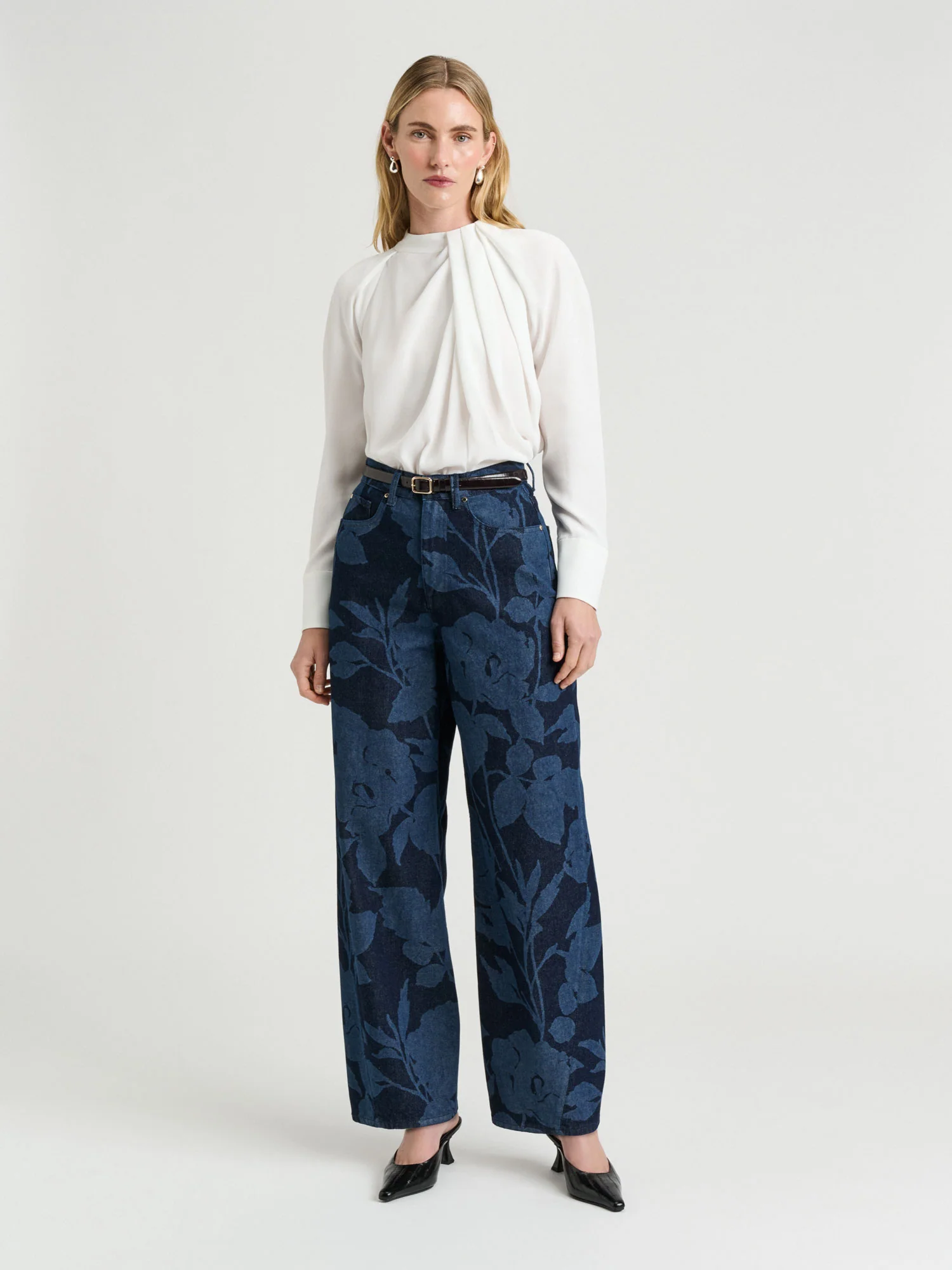 SATIN BACK CREPE DRAPED NECK TOP - Image 2