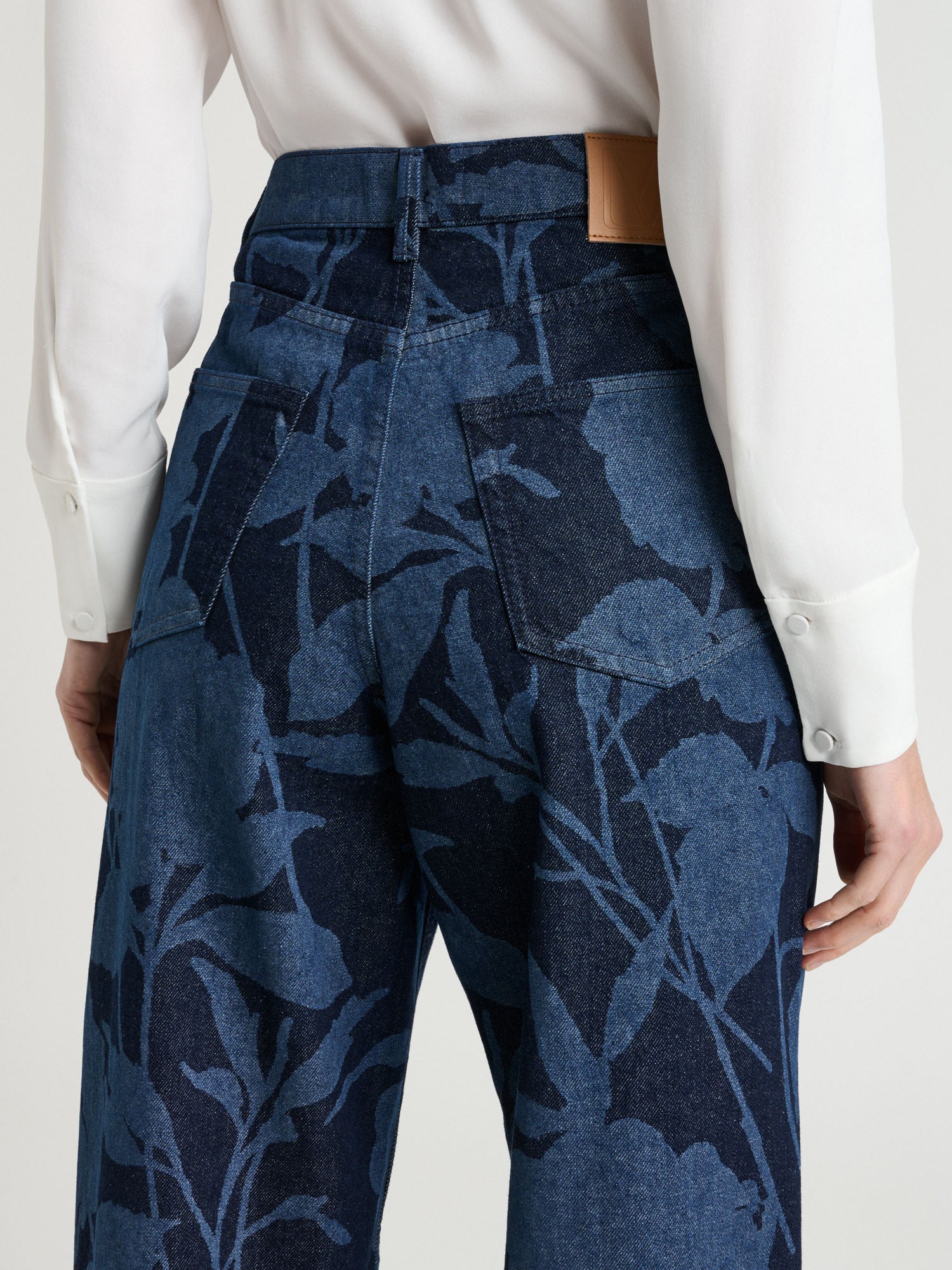 SHADOW FLORAL BARREL LEG JEAN - Image 3