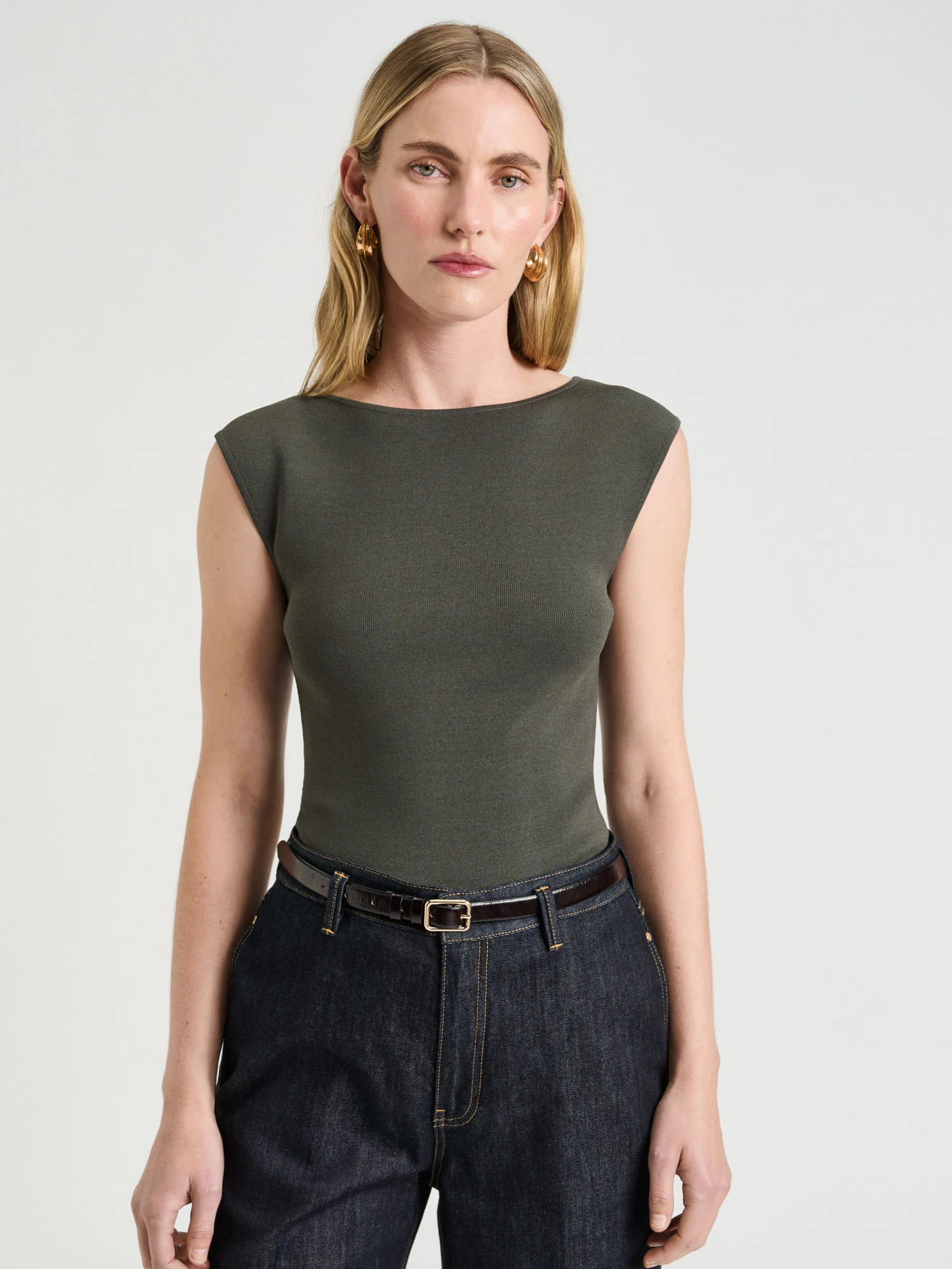 SLASH NECK KNIT