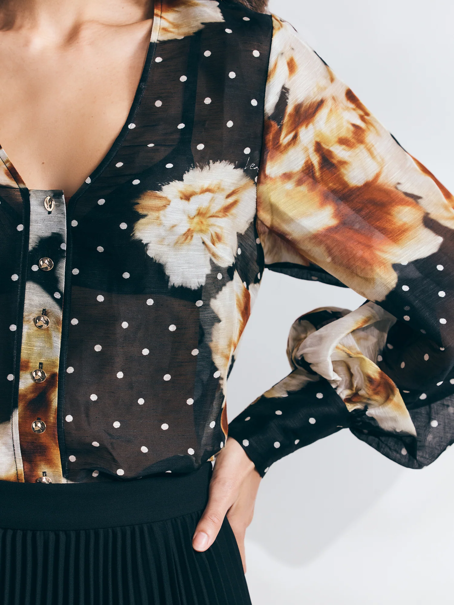 SPOT FLORAL LINEN SILK BLOUSE - Image 6