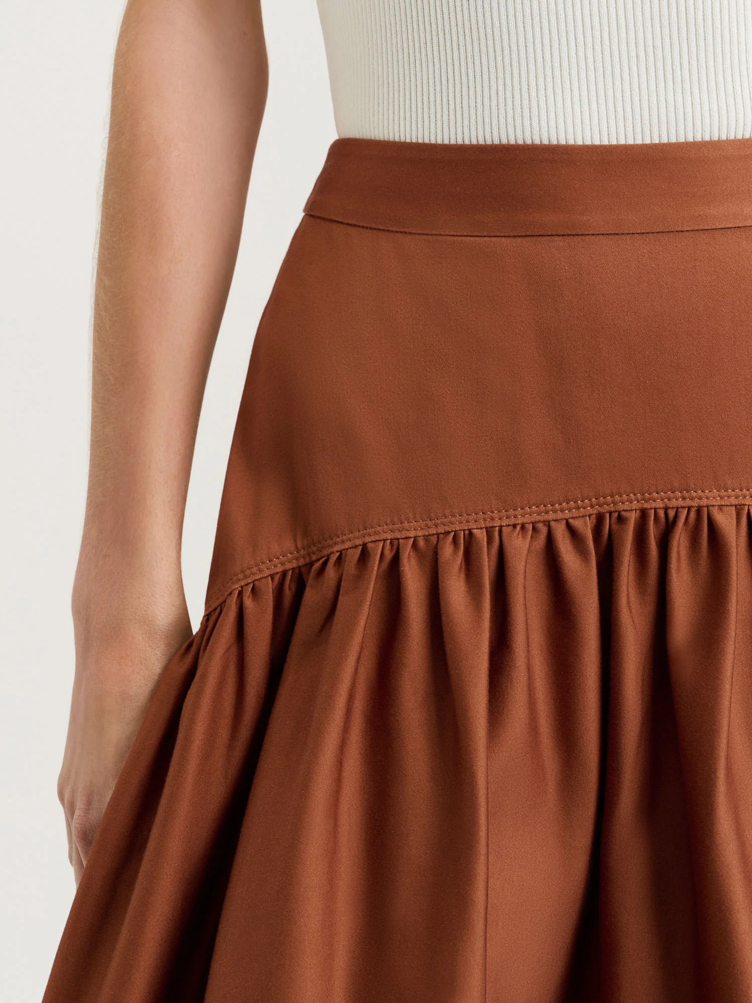 STRETCH COTTON SATEEN MIDI SKIRT - Image 3