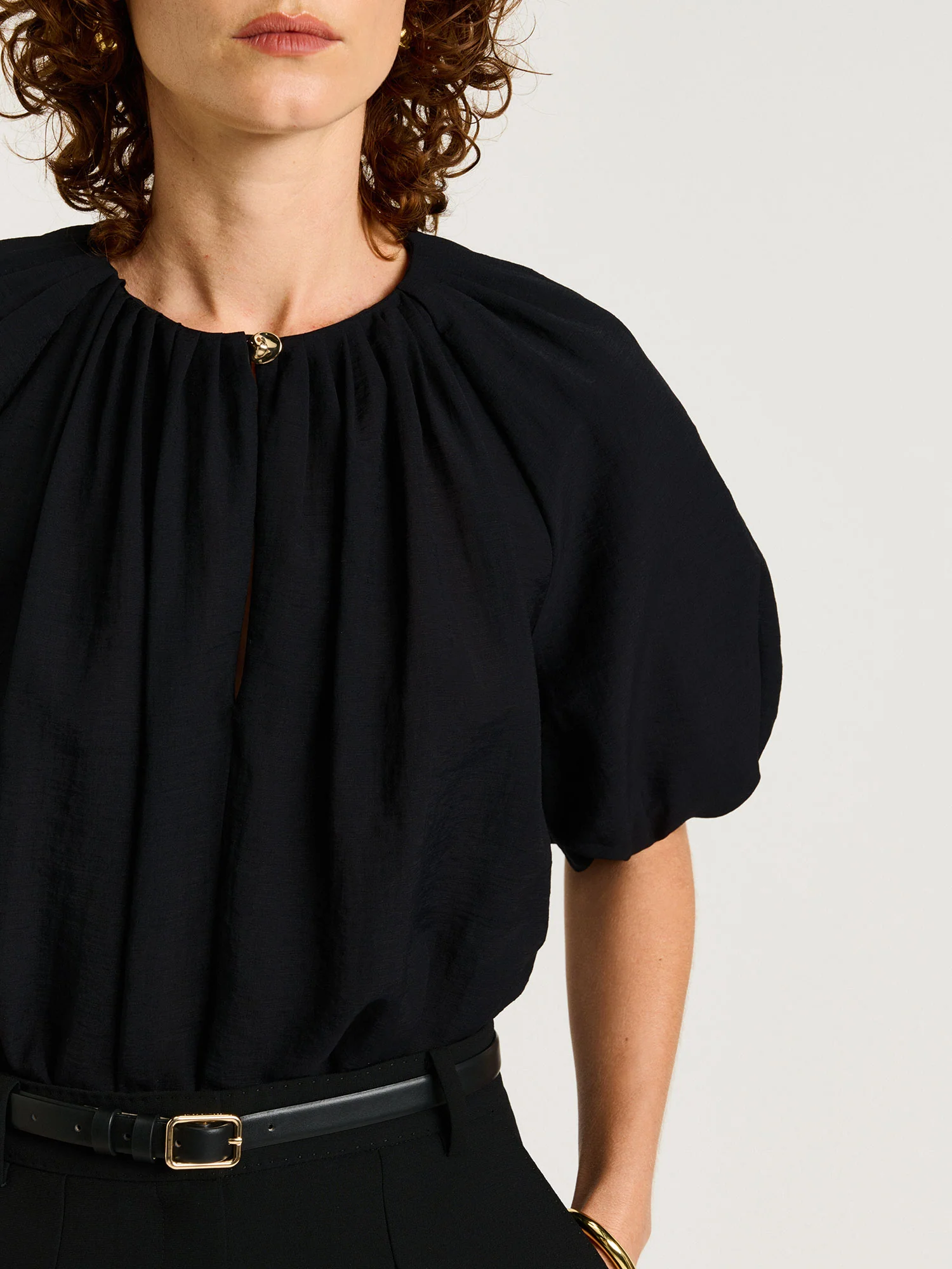 TEXTURED VISCOSE TUCK NECK TOP - Image 7