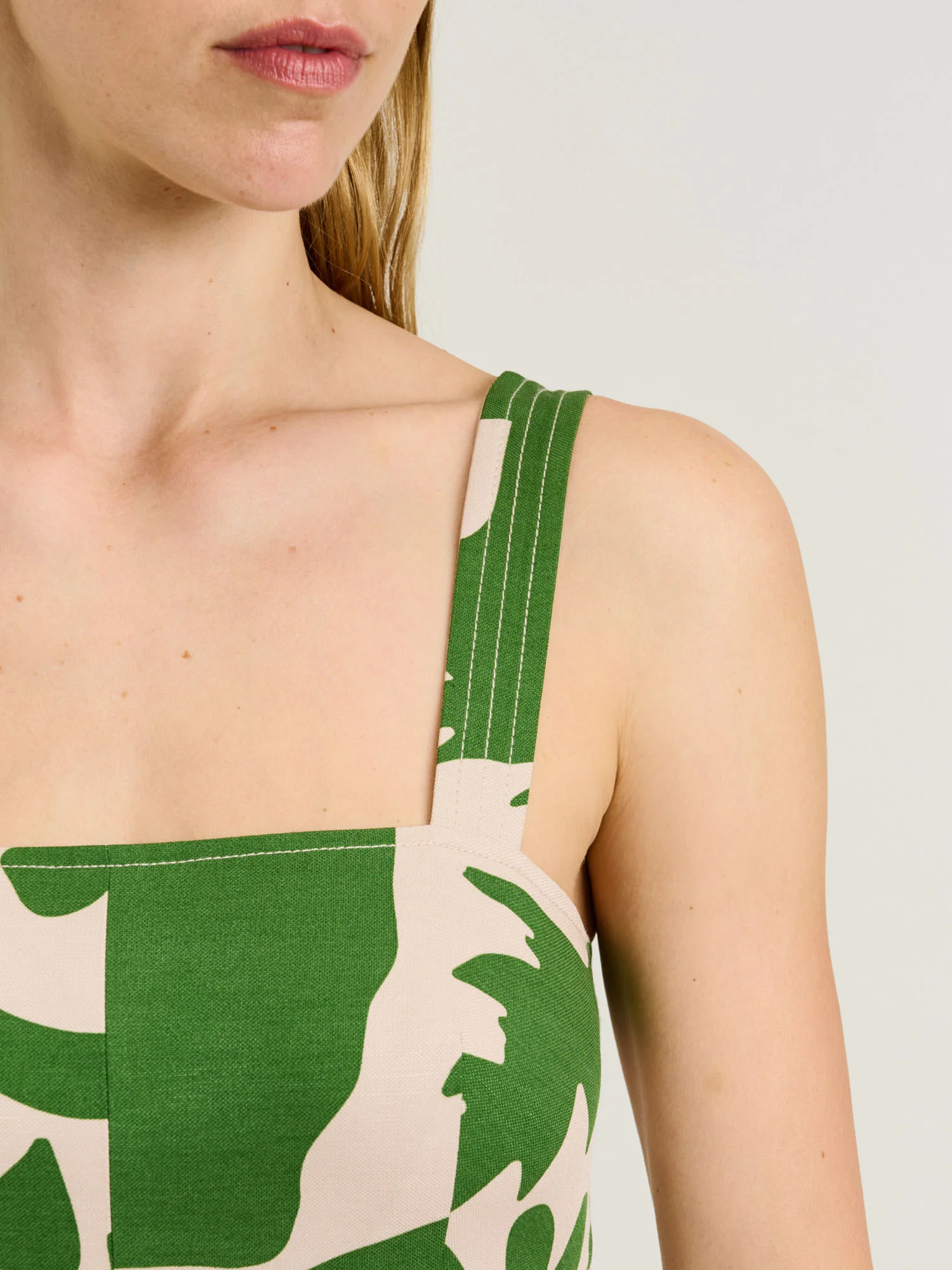 TROPICAL SHADOW VISCOSE LINEN SUNDRESS - Image 4