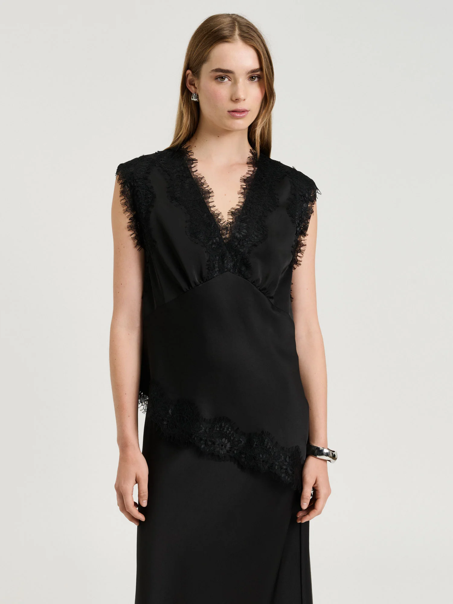 WASHED SATIN LACE TRIM TOP