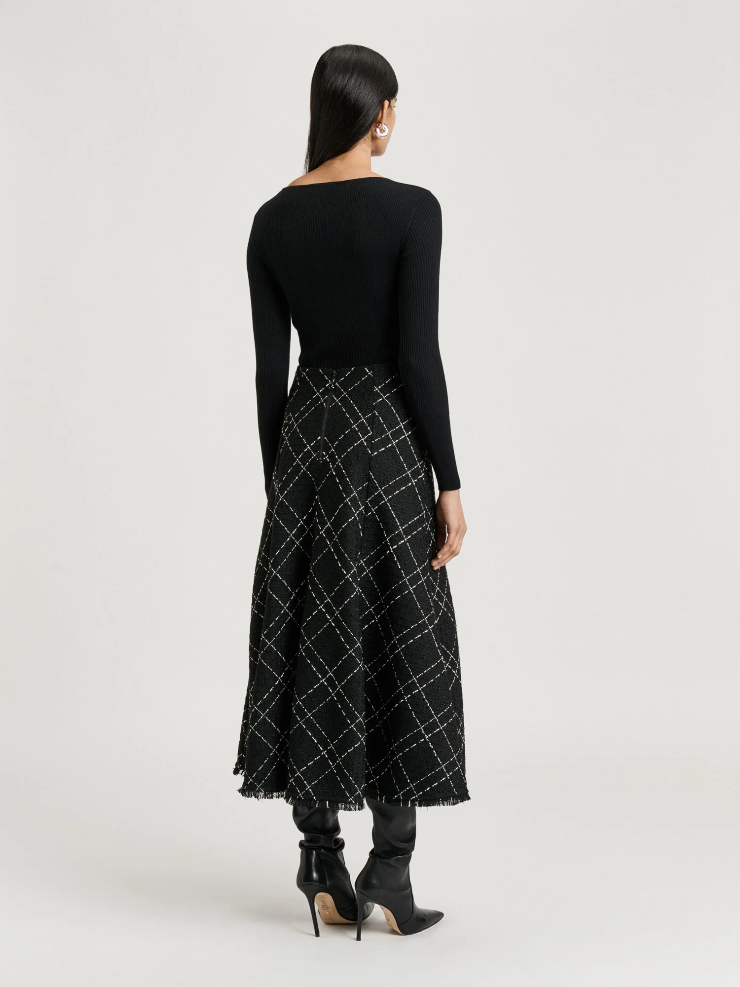 WIDE CHECK TWEED FLUTED SKIRT - Image 3